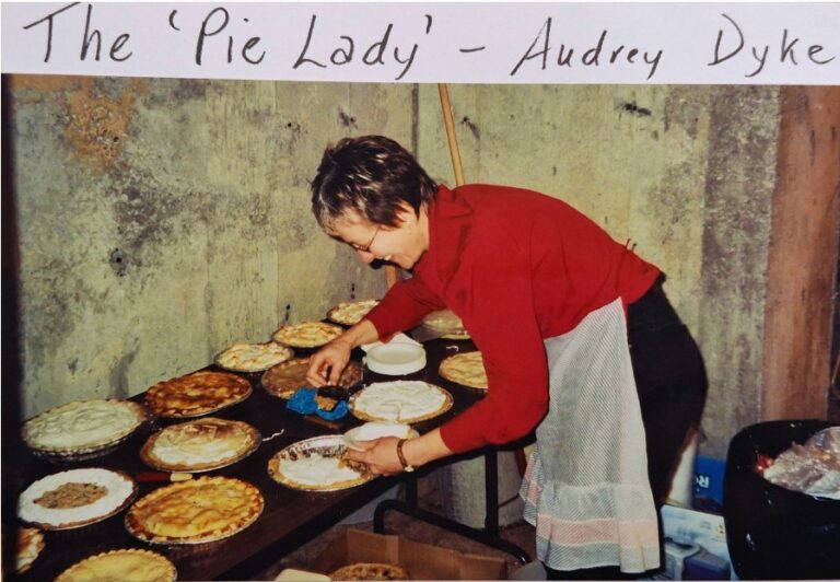 pie_lady